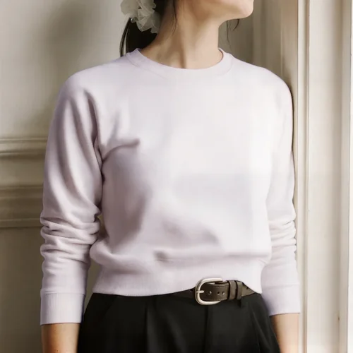 Elegant Sweatshirt Mockup for Fashion Inspiration