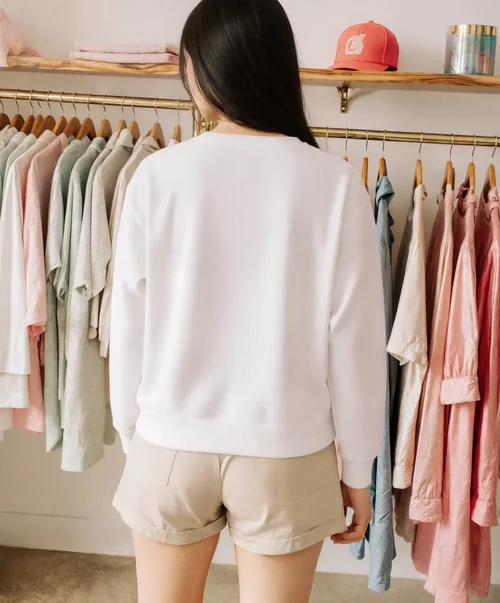 Stylish Sweatshirt Mockup for Casual Fashion Inspiration