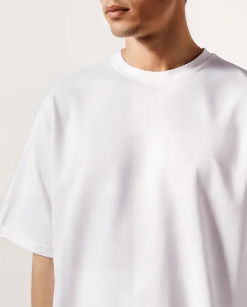 Stylish T-Shirt Mockup for Modern Fashion Aesthetics