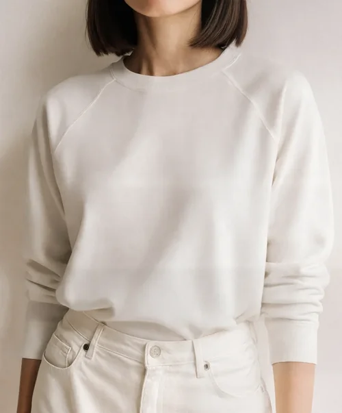 Modern Sweatshirt Mockup for Casual Fashion Inspiration