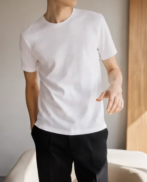 Stylish T-Shirt Mockup for Modern Lifestyle Aesthetics