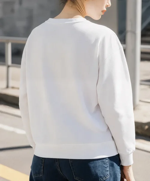 Stylish Mockup of a Relaxed Fit Sweatshirt