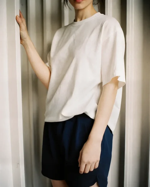 Stylish Mockup of a Casual T-Shirt for Fashion Lovers