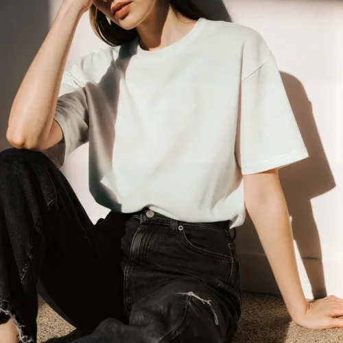 Casual T-Shirt Mockup of a Young Woman