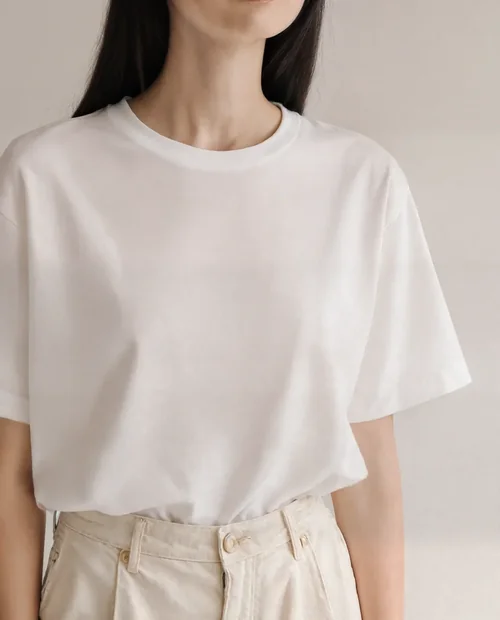 Elegant T-Shirt Mockup for Casual Style Inspiration