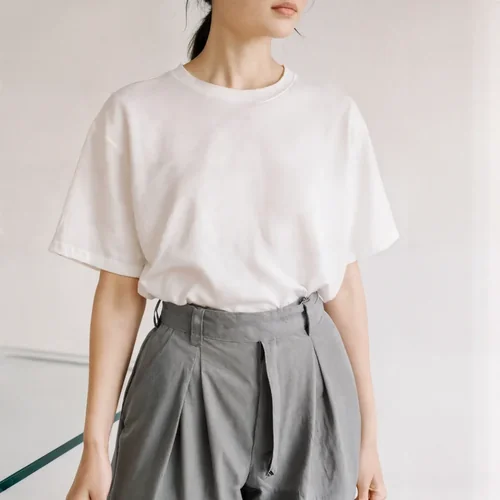 Trendy T-Shirt Mockup for Effortless Style