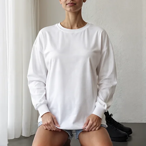Stylish Mockup of a Woman in a Sweatshirt
