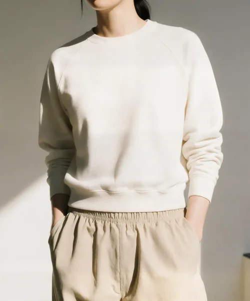 Stylish Mockup of a Relaxed Fit Sweatshirt