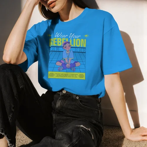 Casual T-Shirt Mockup of a Young Woman