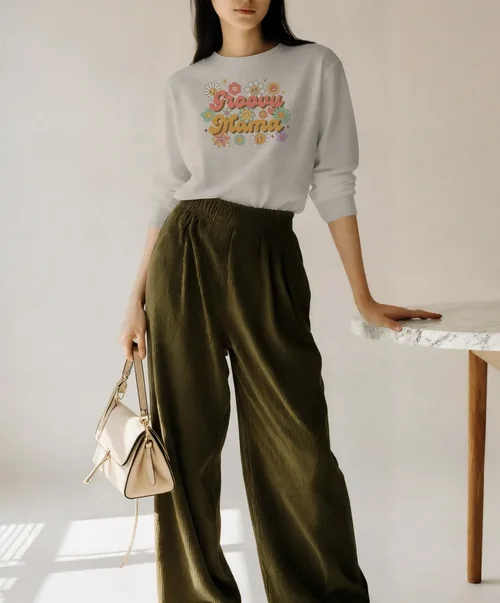 Stylish Mockup of a Woman in a Chic Sweatshirt