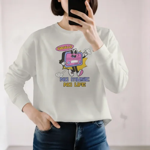Stylish Sweatshirt Mockup for Trendy Selfie Shots