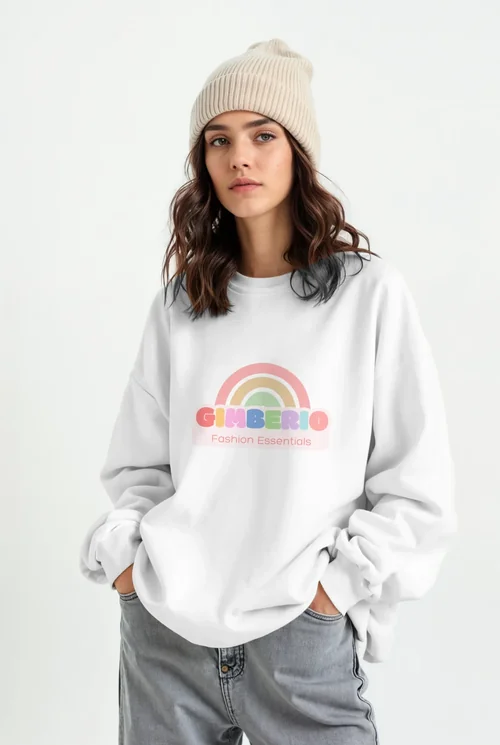 Stylish Mockup of a Casual Sweatshirt for Modern Fashion